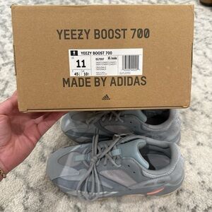 Yeezy Boost 700 Kids Shoes - Gray and Orange